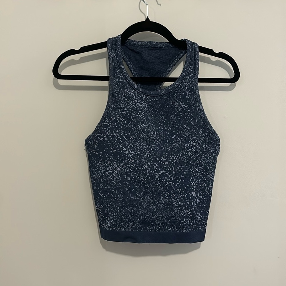 Lululemon cropped tank with built in bra